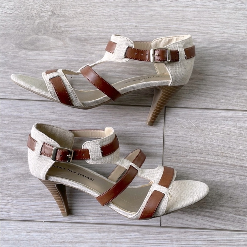 Women's Linen Fabric Heels Size 8 Open Toe Strappy Gold Buckles - Picture 2 of 4